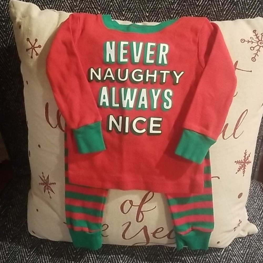 Carters Xmas Pajamas size 12months - Picture 4 of 4